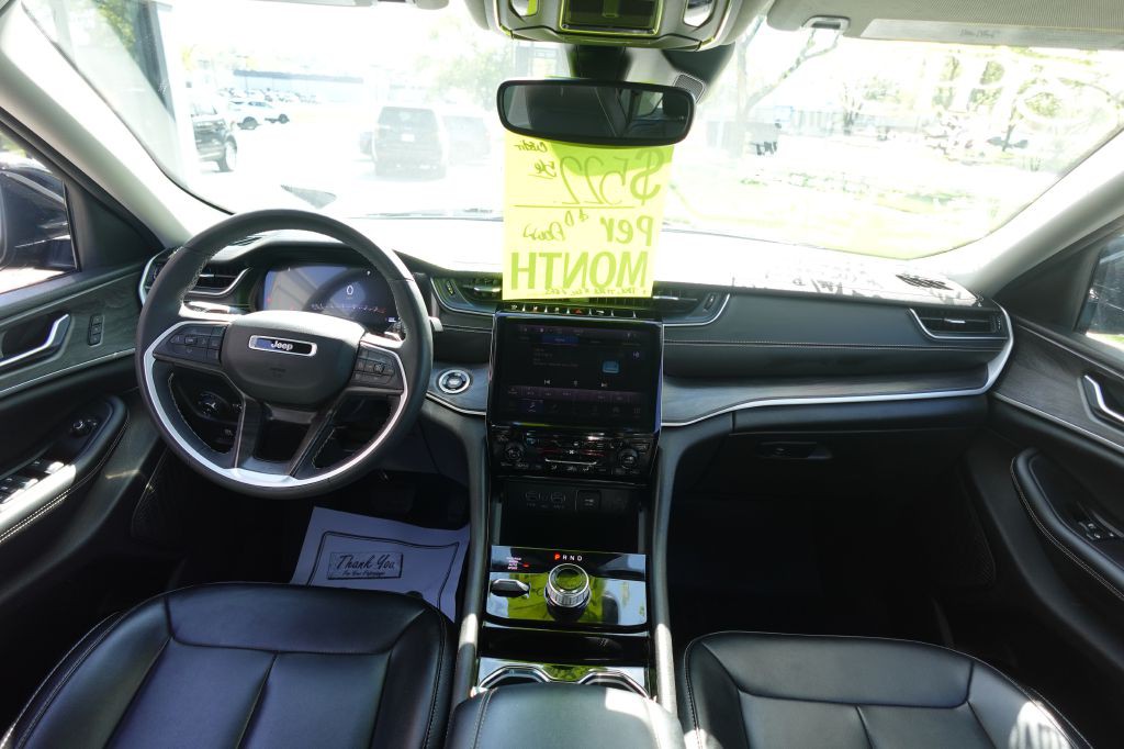 2023 Jeep Grand Cherokee Image 17