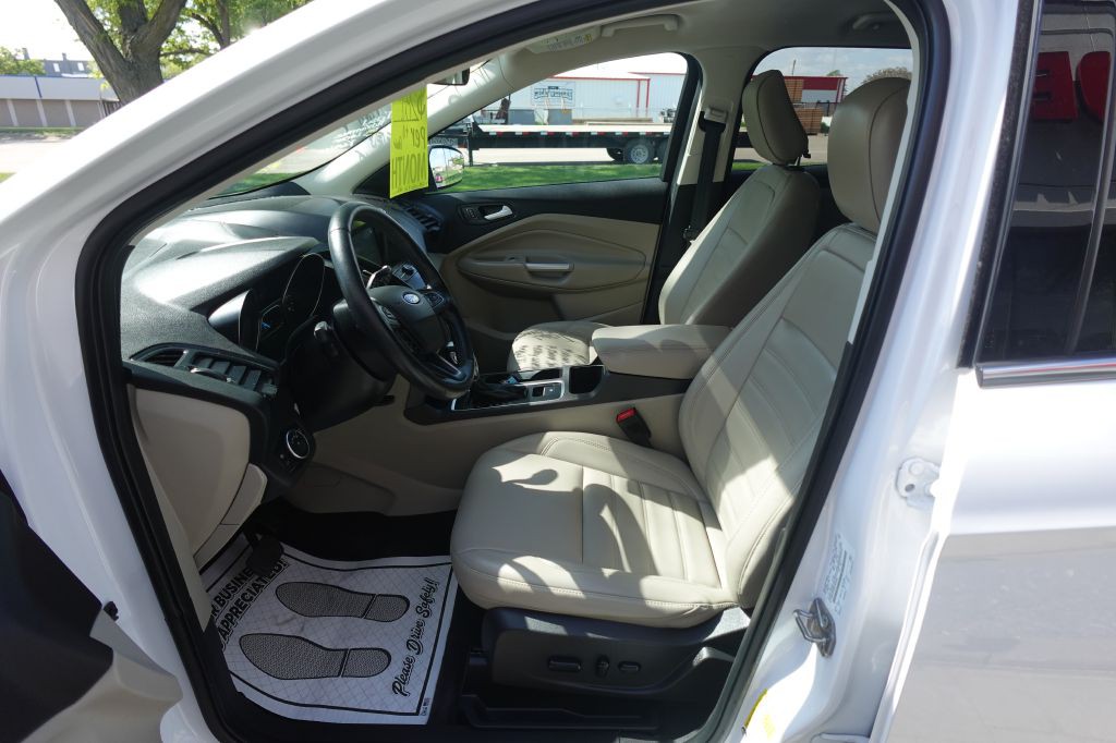 2019 Ford Escape Image 9