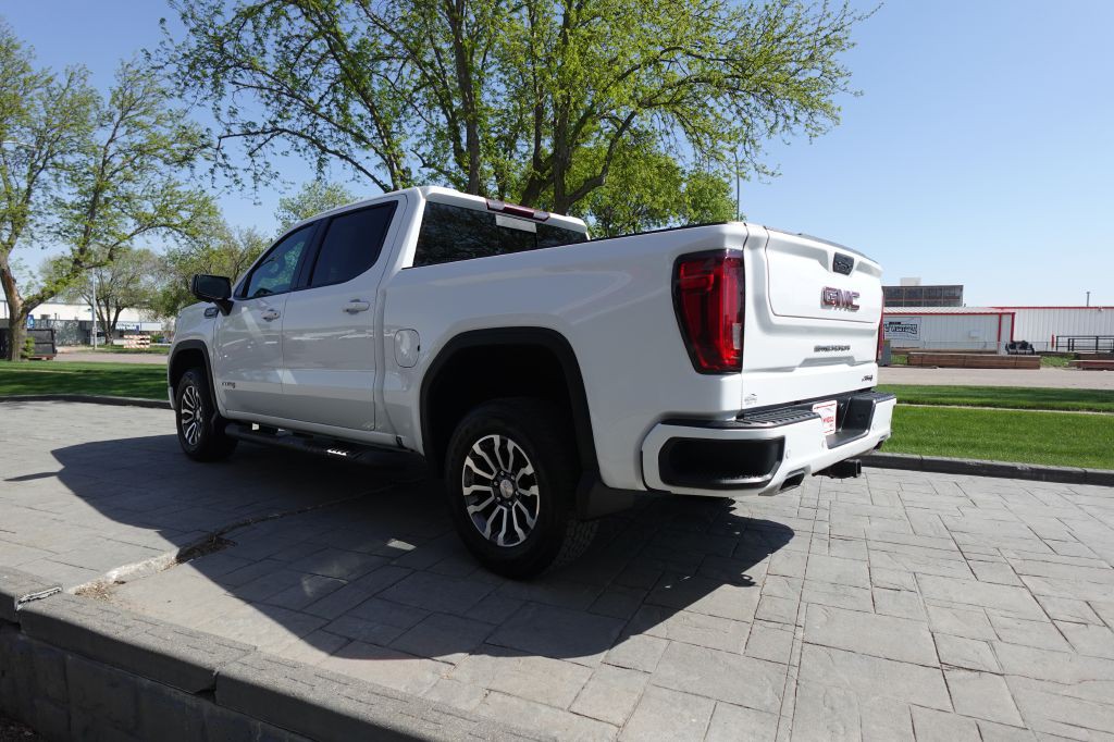 2020 GMC Sierra Image 4