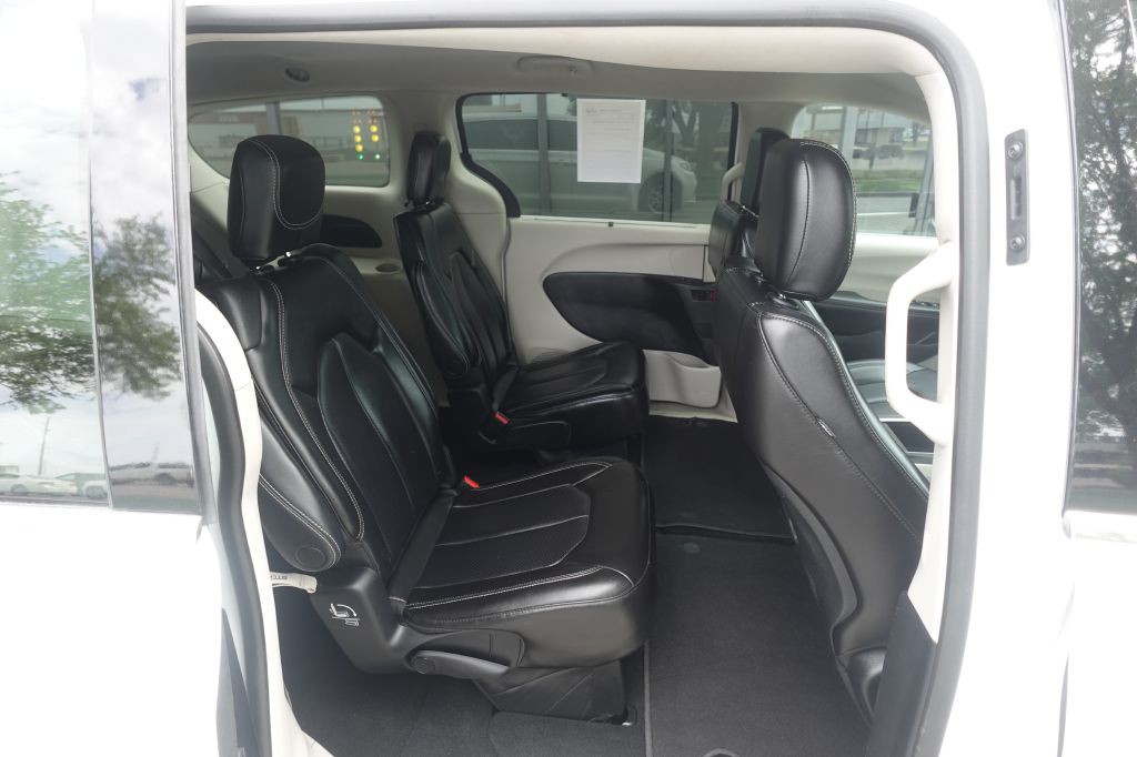 2023 Chrysler Pacifica Image 14