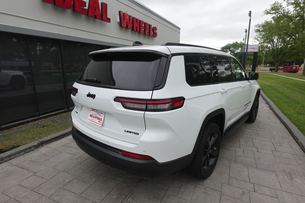 2024 Jeep Grand Cherokee Image 2