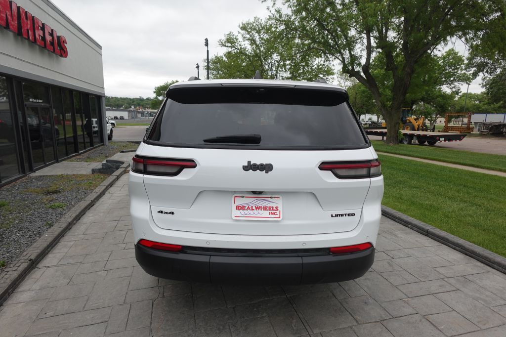 2024 Jeep Grand Cherokee Image 3