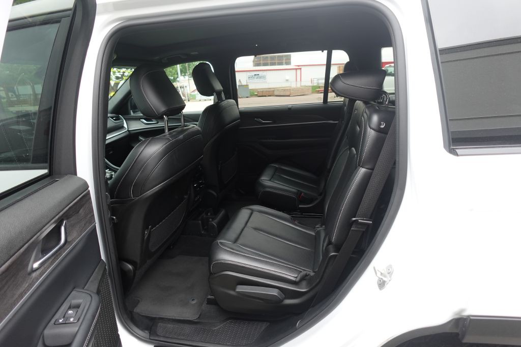 2024 Jeep Grand Cherokee Image 10