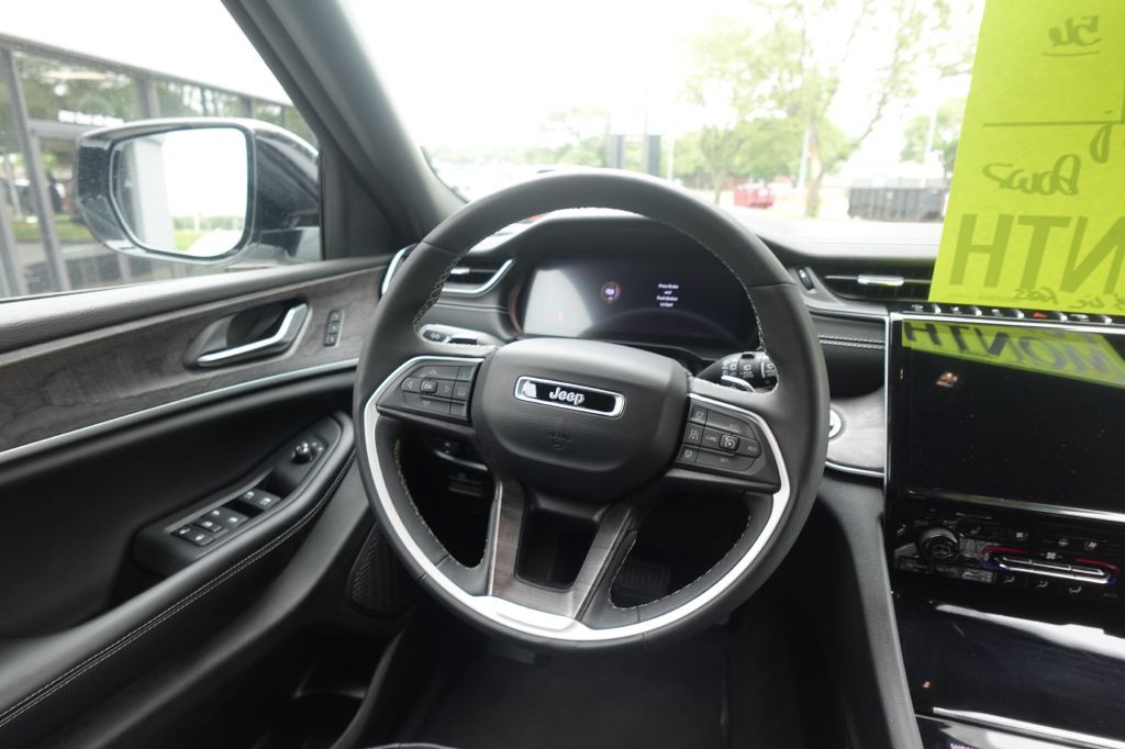2024 Jeep Grand Cherokee Image 16