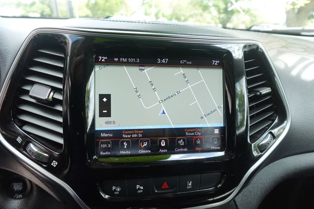 2019 Jeep Cherokee Image 11