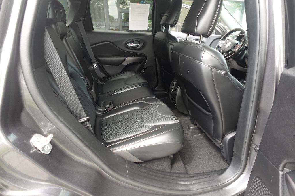 2019 Jeep Cherokee Image 18