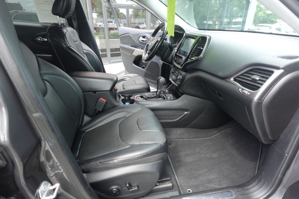 2019 Jeep Cherokee Image 19