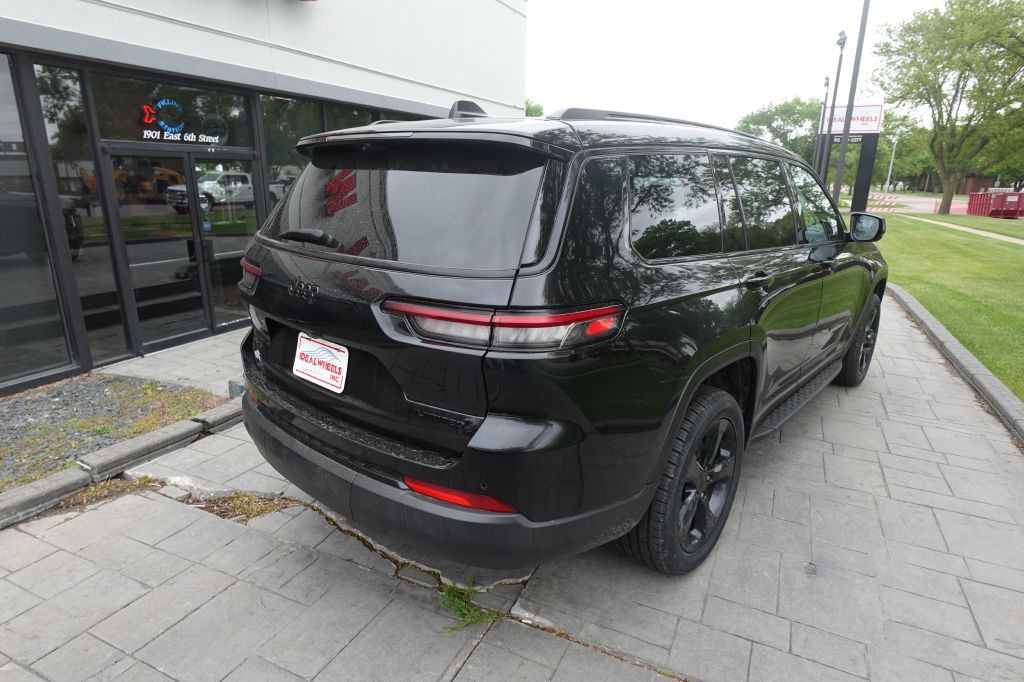 2024 Jeep Grand Cherokee Image 2