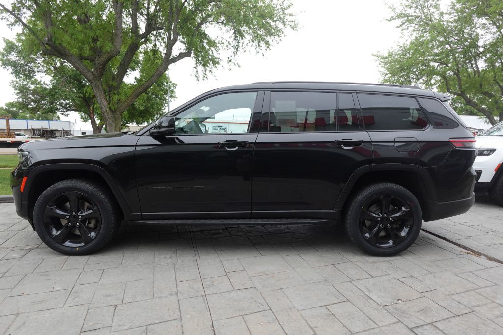 2024 Jeep Grand Cherokee Image 5