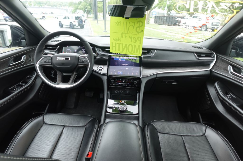 2024 Jeep Grand Cherokee Image 18