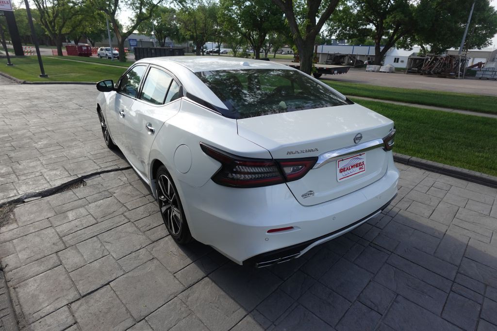 2023 Nissan Maxima Image 4