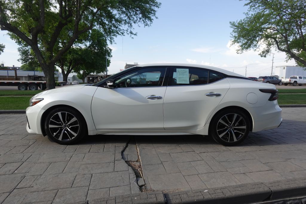 2023 Nissan Maxima Image 5