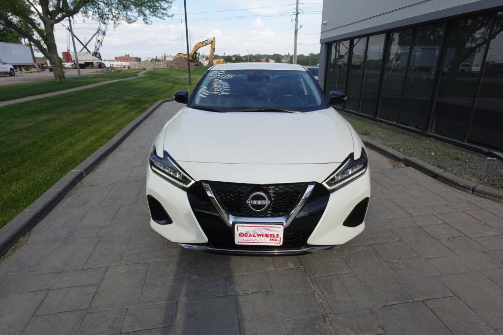 2023 Nissan Maxima Image 7