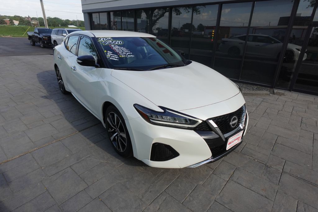 2023 Nissan Maxima Image 8