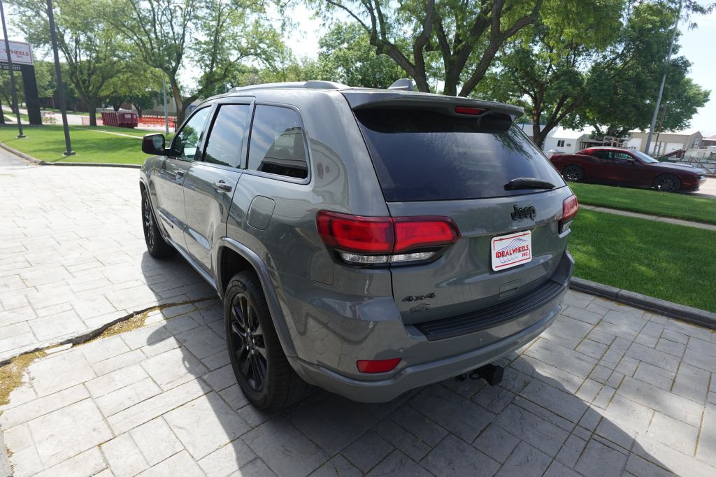2020 Jeep Grand Cherokee Image 4