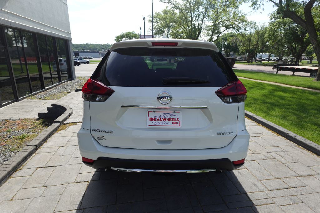 2018 Nissan Rogue Image 3