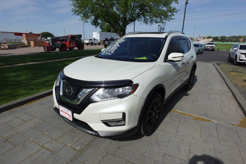 2018 Nissan Rogue Image 6