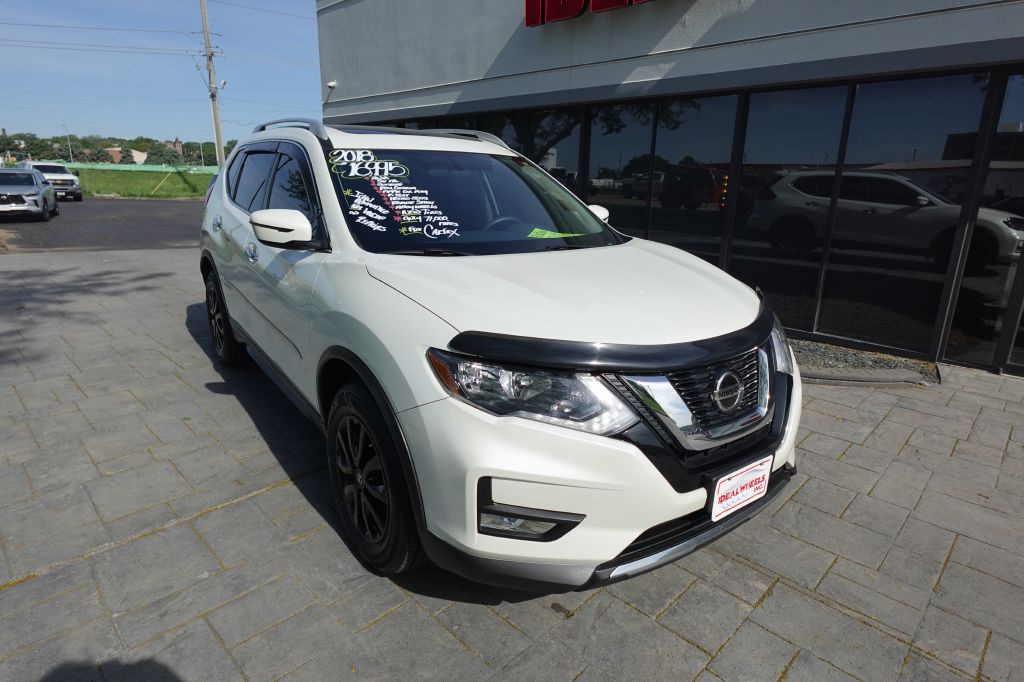 2018 Nissan Rogue Image 8