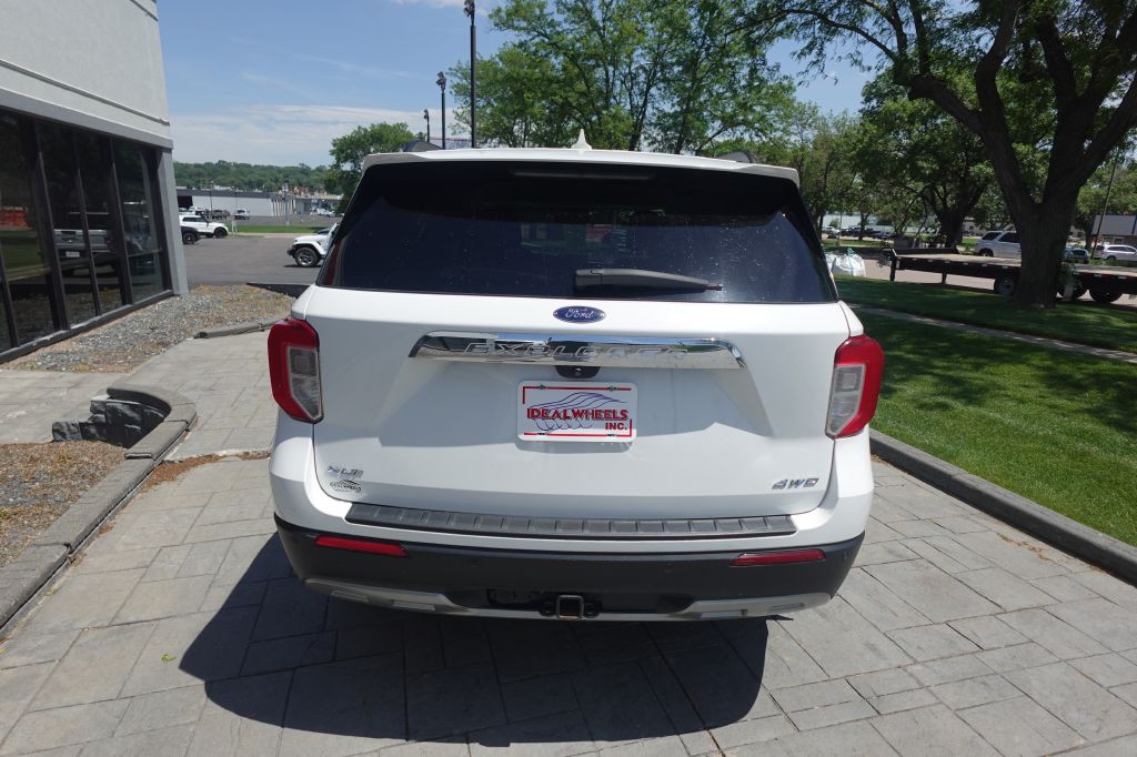 2023 Ford Explorer Image 3