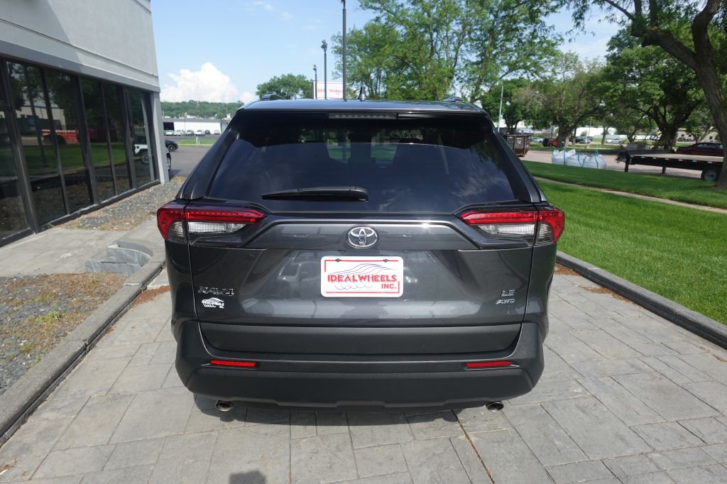 2021 Toyota Rav4 Image 3