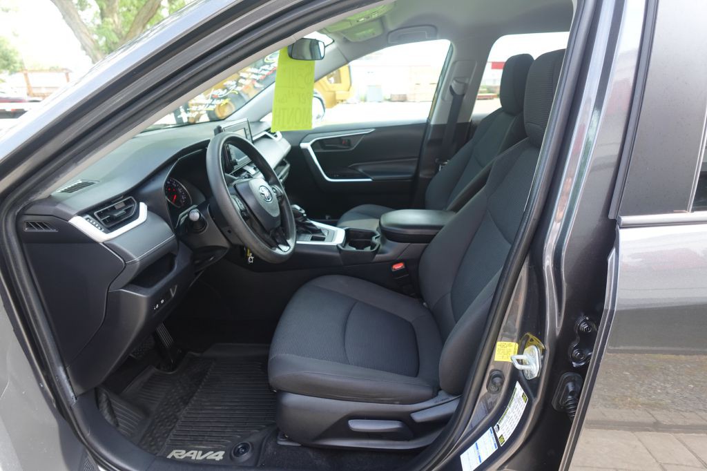 2021 Toyota Rav4 Image 9
