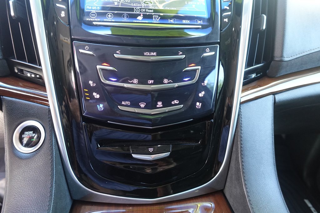 2019 Cadillac Escalade Image 13