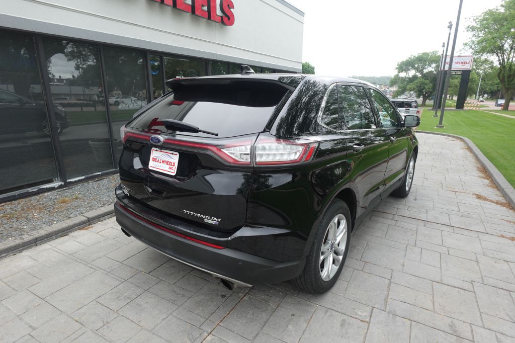 2018 Ford Edge Image 2
