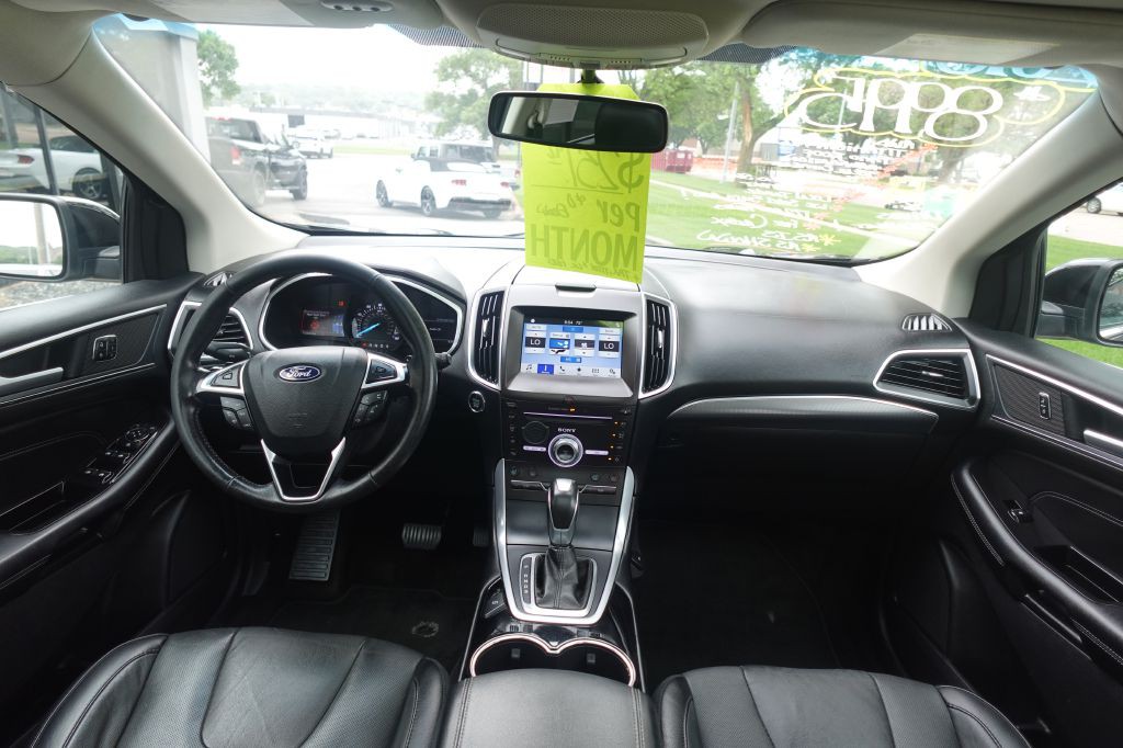 2018 Ford Edge Image 16