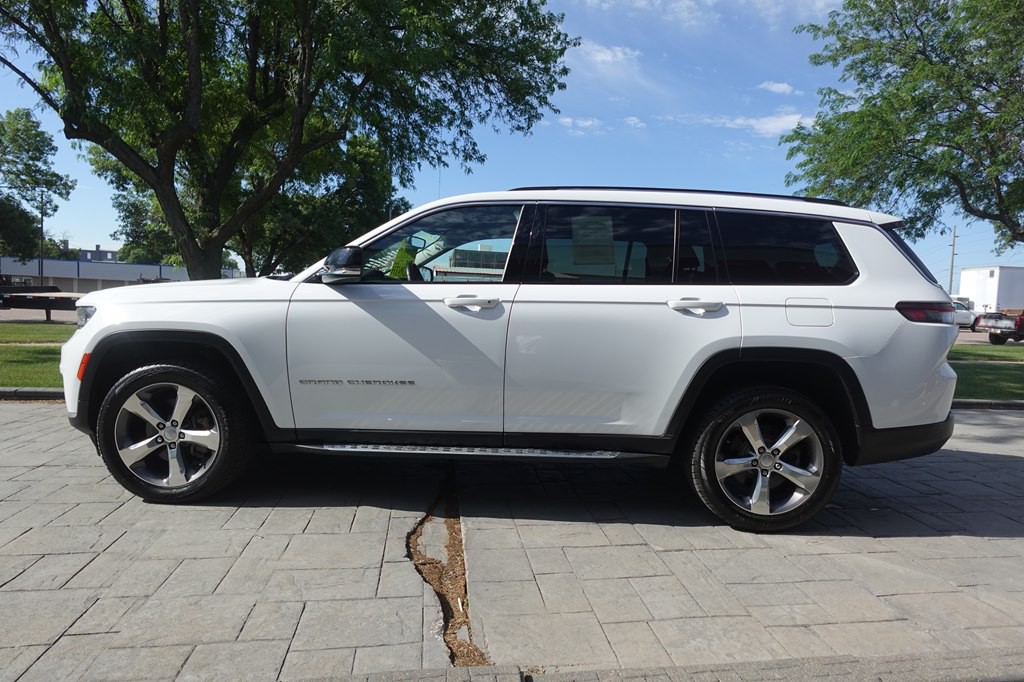 2022 Jeep Grand Cherokee Image 5