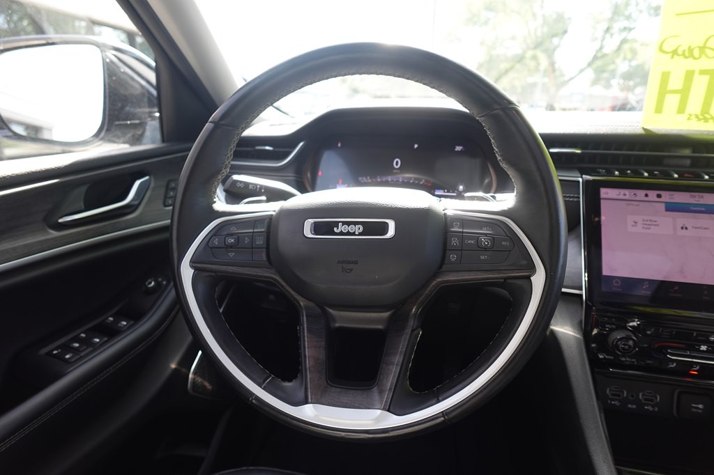 2022 Jeep Grand Cherokee Image 17