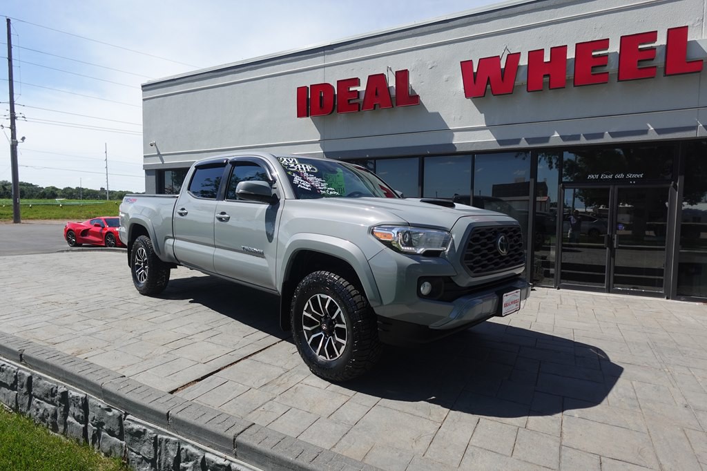 2021 Toyota Tacoma Image 2