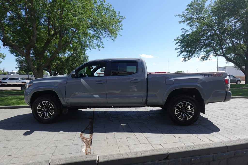 2021 Toyota Tacoma Image 6