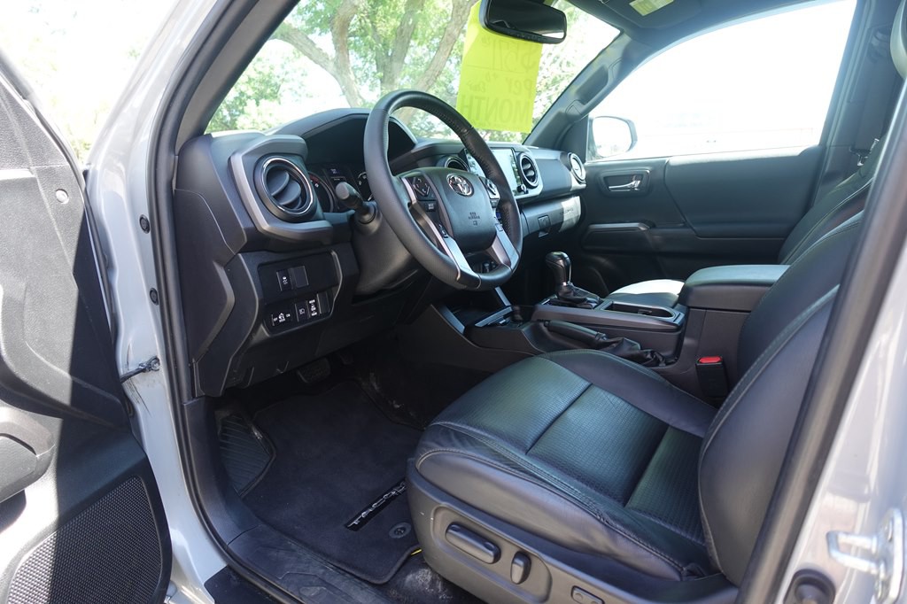 2021 Toyota Tacoma Image 9