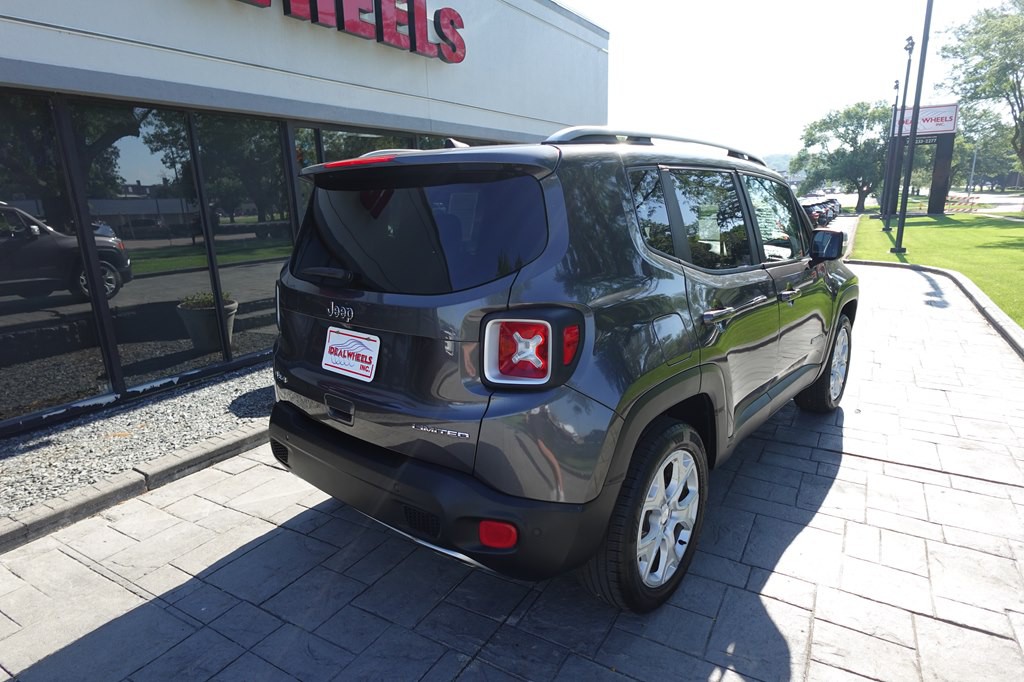 2018 Jeep Renegade Image 2