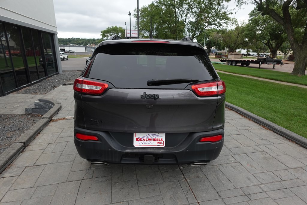 2018 Jeep Cherokee Image 3