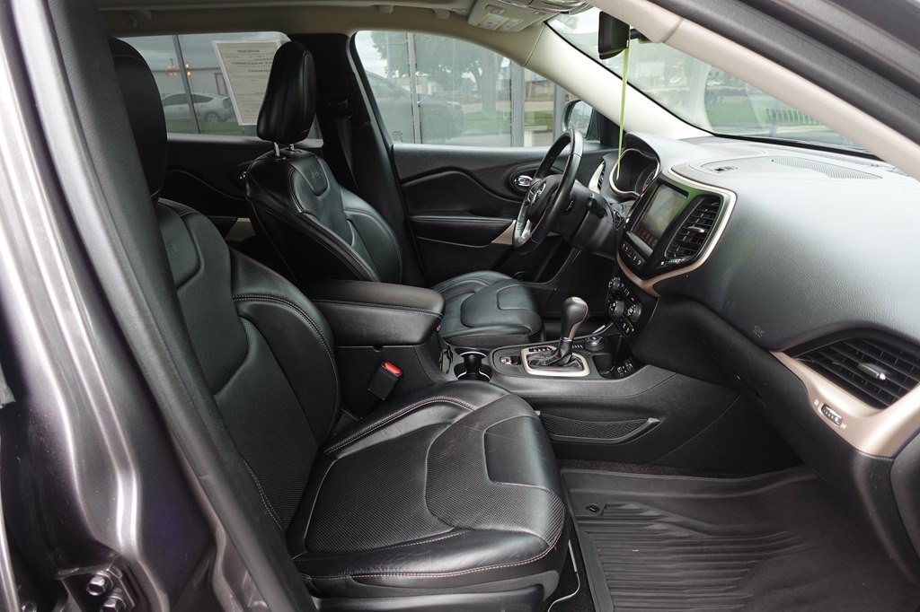 2018 Jeep Cherokee Image 13