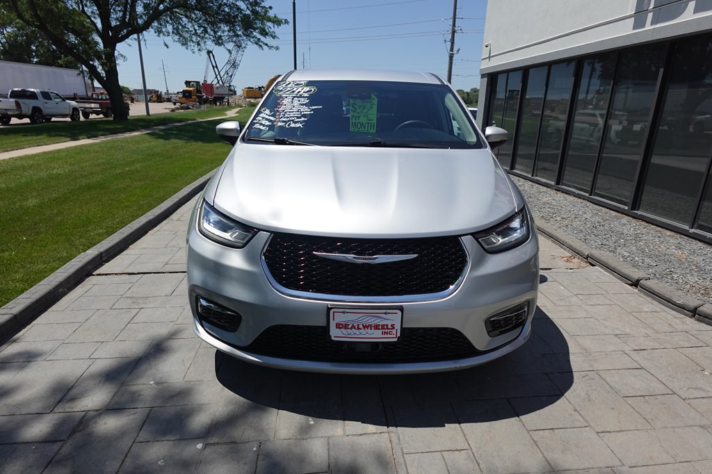 2023 Chrysler Pacifica Image 7