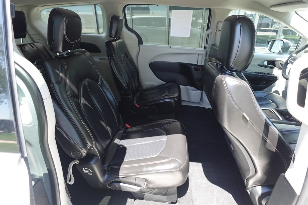 2023 Chrysler Pacifica Image 14