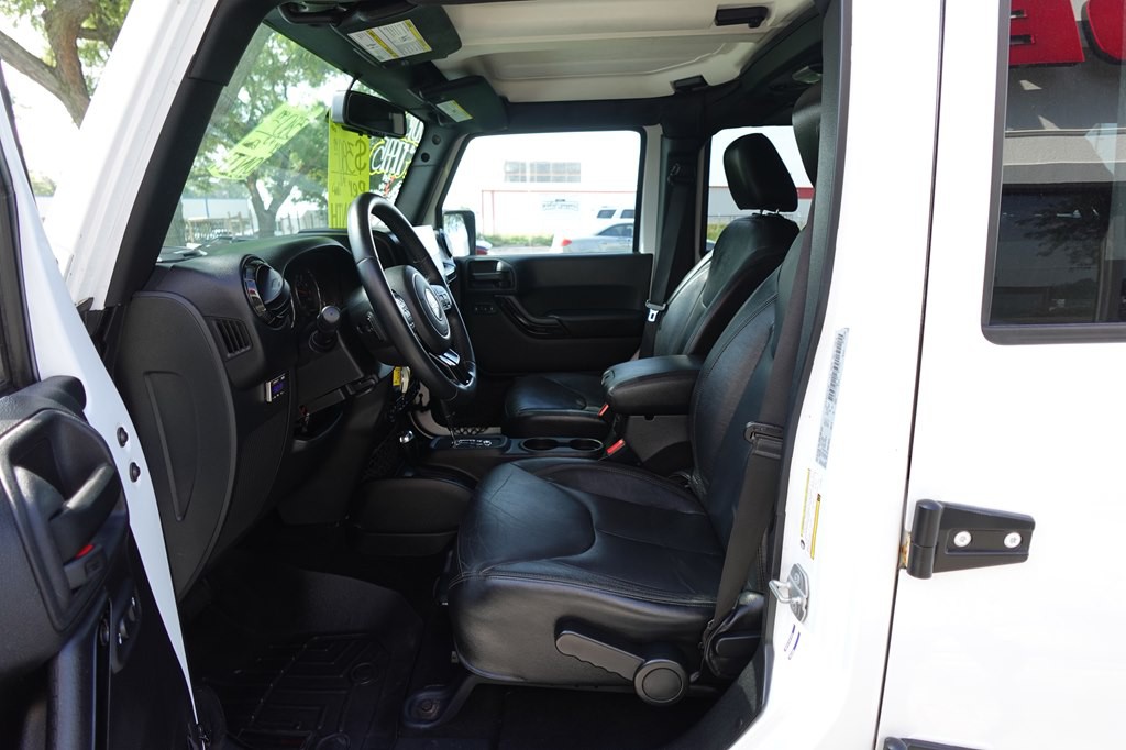 2015 Jeep Wrangler Unlimited Image 9