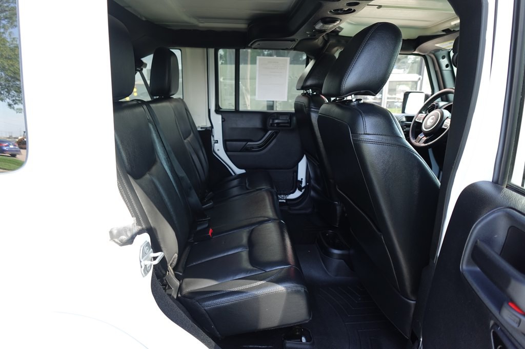 2015 Jeep Wrangler Unlimited Image 12