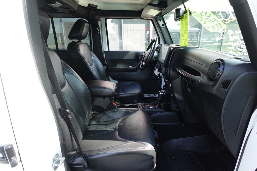 2015 Jeep Wrangler Unlimited Image 13