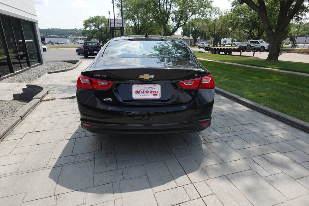 2024 Chevrolet Malibu Image 4