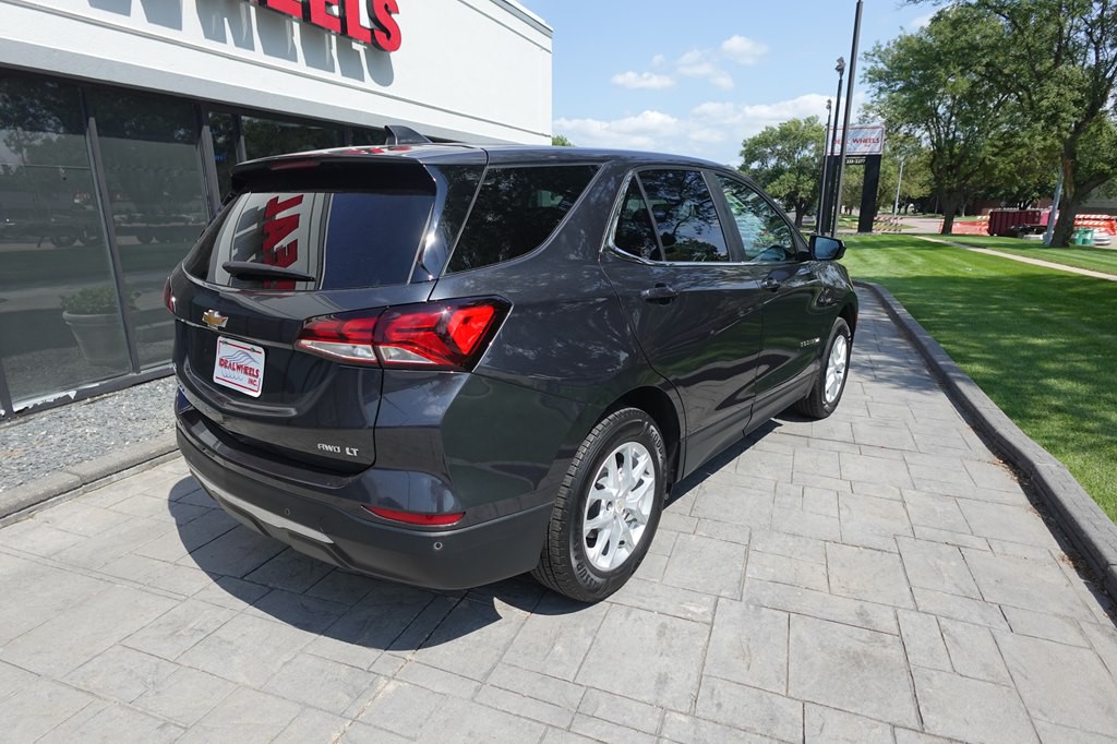 2023 Chevrolet Equinox Image 3