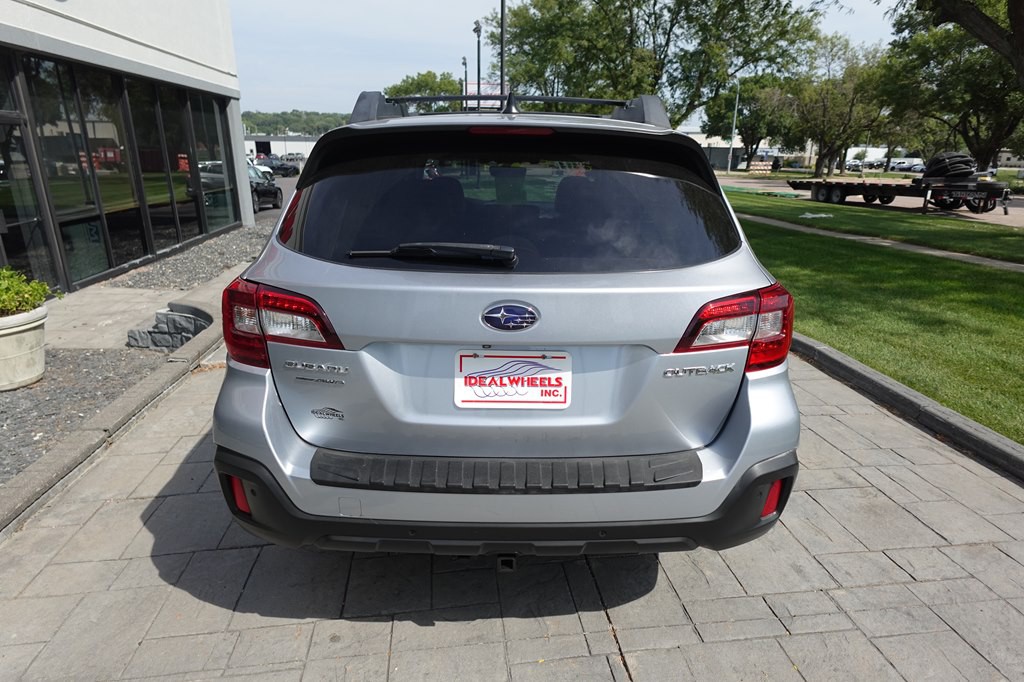 2018 Subaru Outback Image 3