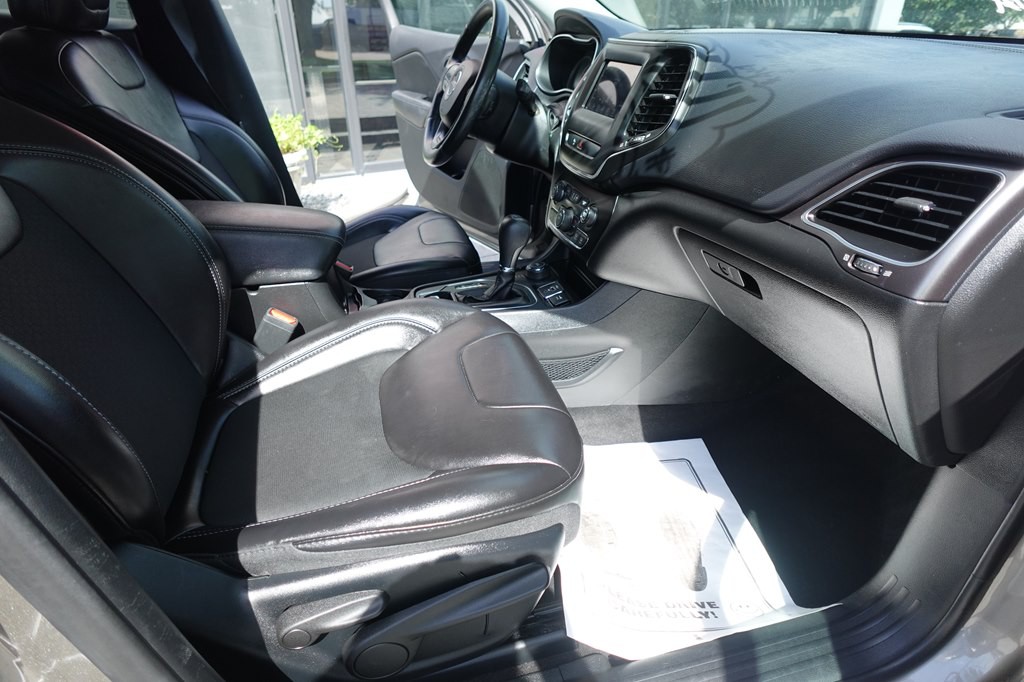 2019 Jeep Cherokee Image 17