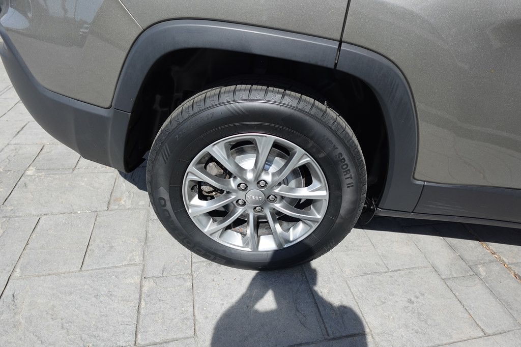2019 Jeep Cherokee Image 18