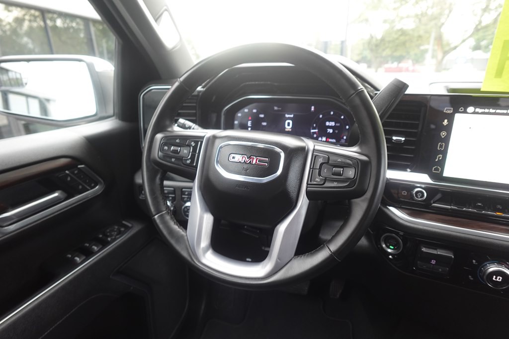 2025 GMC Sierra Image 15