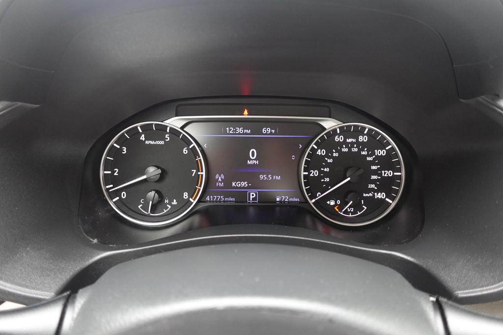 2025 Nissan Altima Image 16