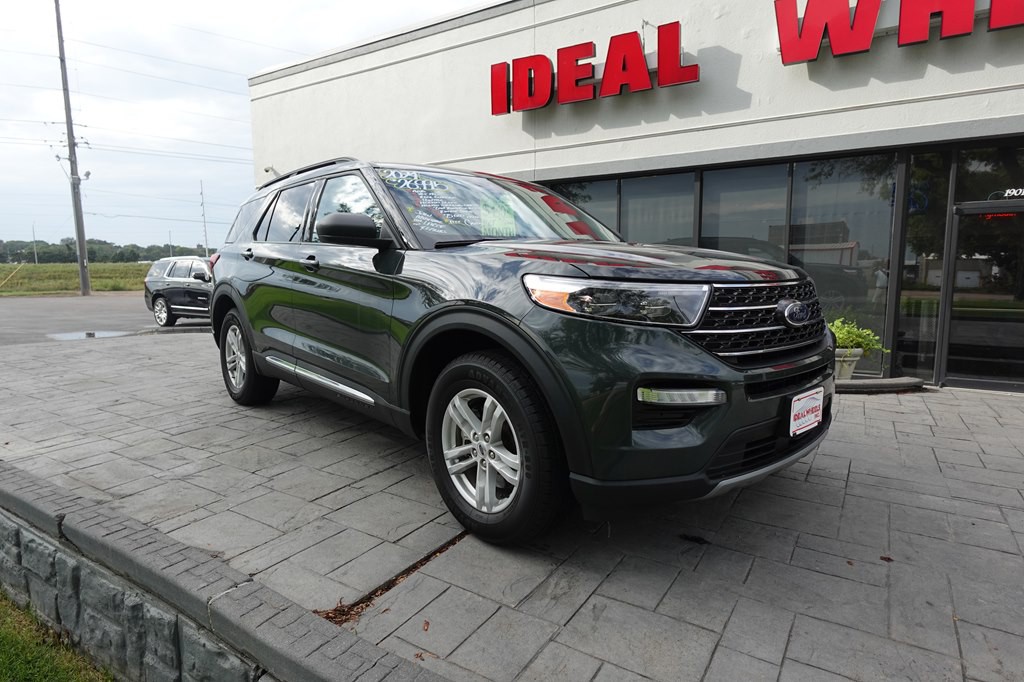 2024 Ford Explorer Image 2