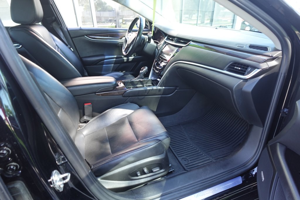 2015 Cadillac XTS Image 12
